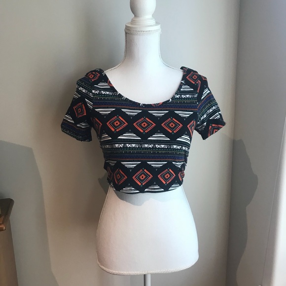 Patterned Crop Top - Picture 1 of 6